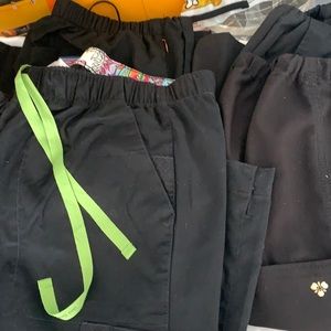 Ladies 5 pair black scrub pants size Large